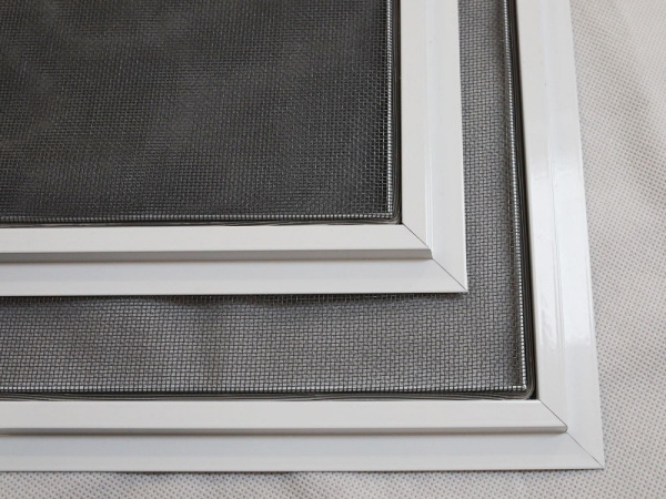Plase anti-insecte pentru FEREASTRĂ – fixe – culori RAL 5