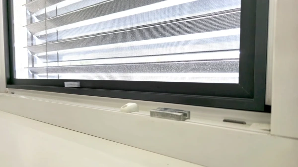 Plase anti-insecte pentru FEREASTRĂ – fixe KLIK LUX – nuanțe standard 3