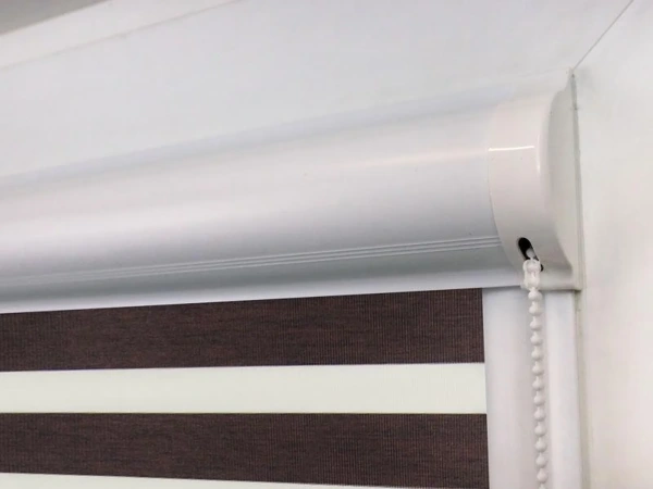 Roleta SWING LITE - deň a noc - látka OLYMPOS 2