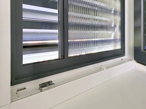 Sieťky proti hmyzu na DVERE - PLISSÉ KLIK LUX - bežné odtiene 5