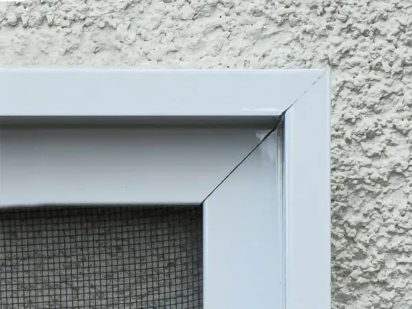 Sieťky proti hmyzu na OKNO - pevné KLIK LUX - bežné odtiene